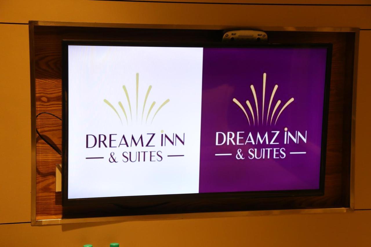Zirakpur Dreamz Inn & Suites מראה חיצוני תמונה