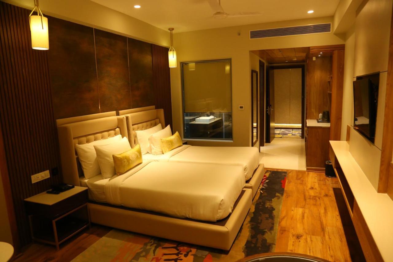 Zirakpur Dreamz Inn & Suites מראה חיצוני תמונה