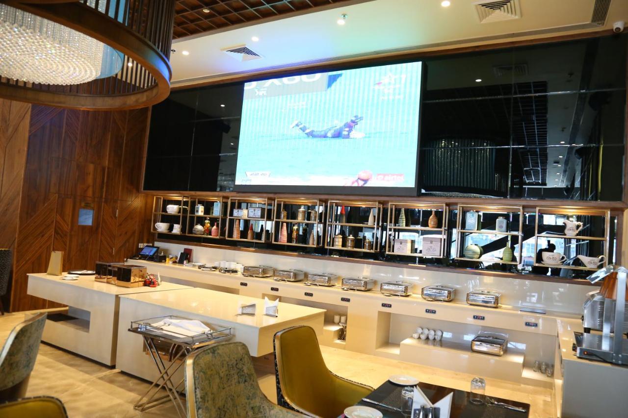 Zirakpur Dreamz Inn & Suites מראה חיצוני תמונה