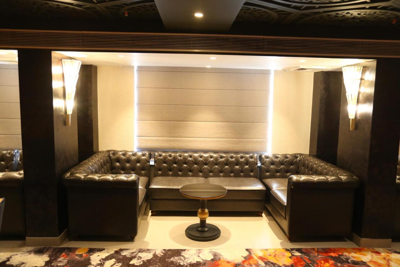 Zirakpur Dreamz Inn & Suites מראה חיצוני תמונה